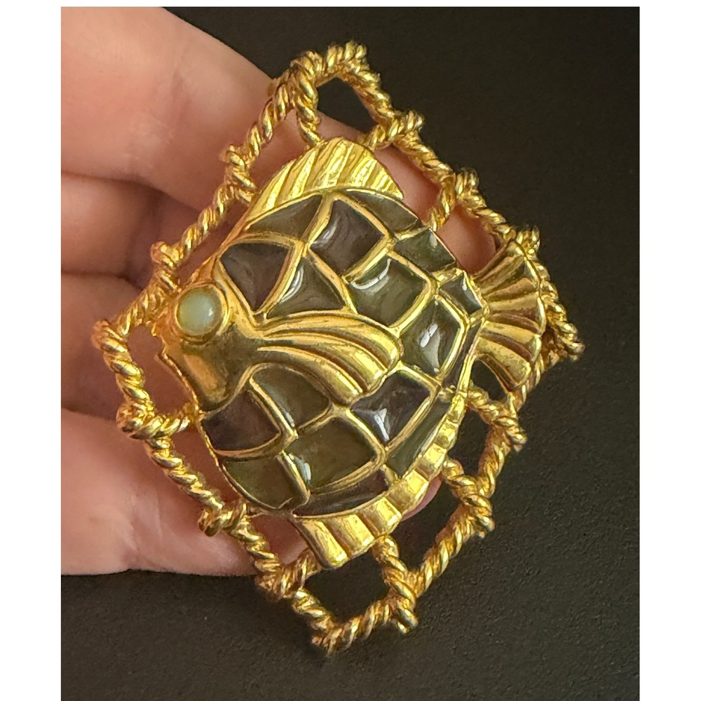 Vintage Trifari Fish Pendant Plique a Jour Style